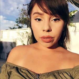 Meet your Posher, Linda